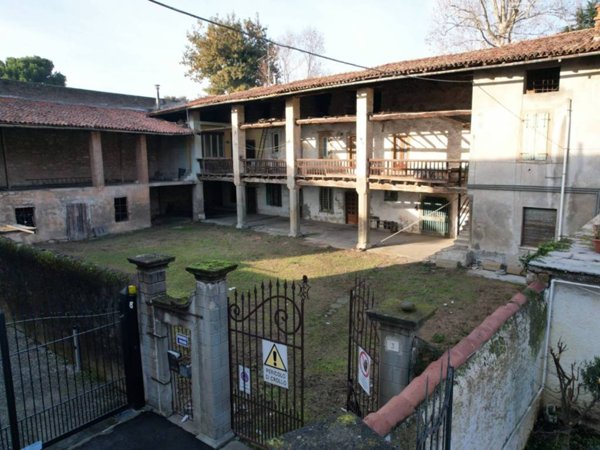 casa indipendente in vendita a Castelli Calepio in zona Tagliuno