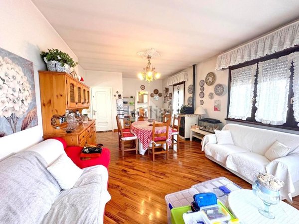 appartamento in vendita a Castelli Calepio in zona Tagliuno