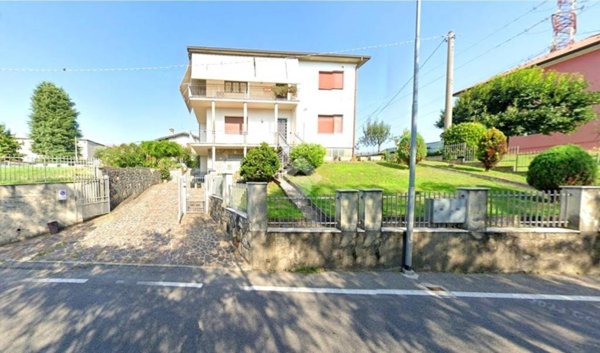 appartamento in vendita a Castelli Calepio in zona Tagliuno