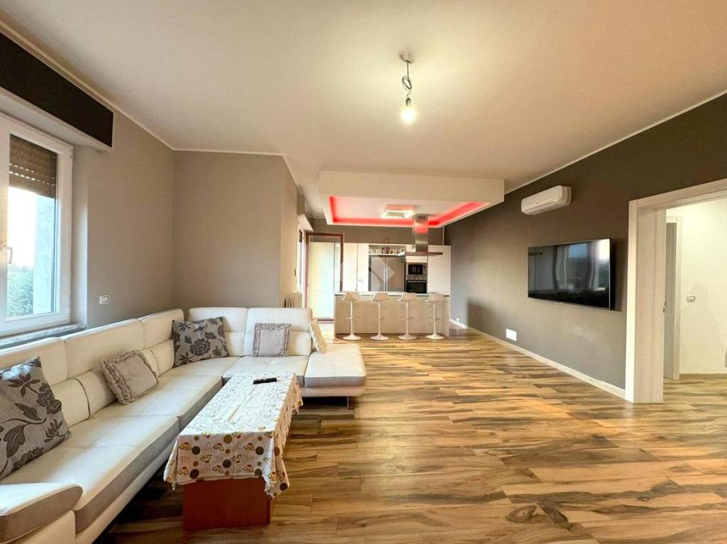 casa indipendente in vendita a Castelli Calepio in zona Quintano