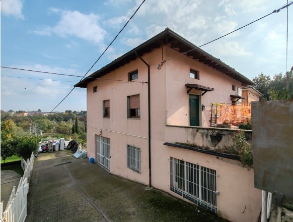 locale di sgombero in vendita a Castelli Calepio