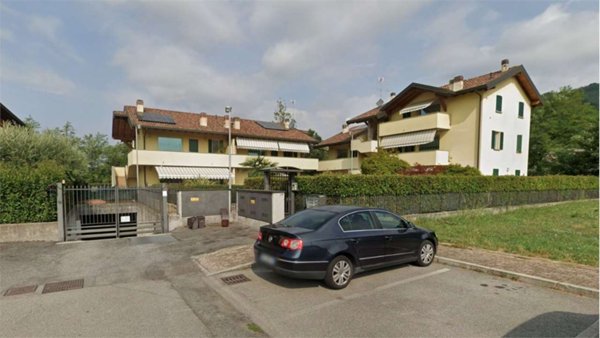 appartamento in vendita a Castelli Calepio in zona Tagliuno