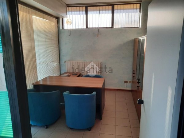 ufficio in vendita a Castelli Calepio in zona Tagliuno