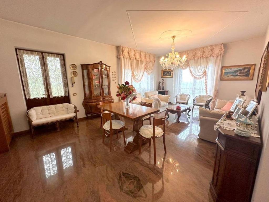 casa indipendente in vendita a Castelli Calepio in zona Tagliuno