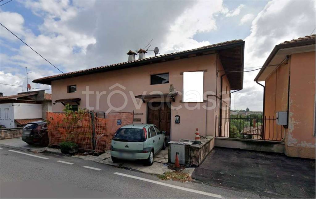 locale commerciale in vendita a Castelli Calepio in zona Cividino