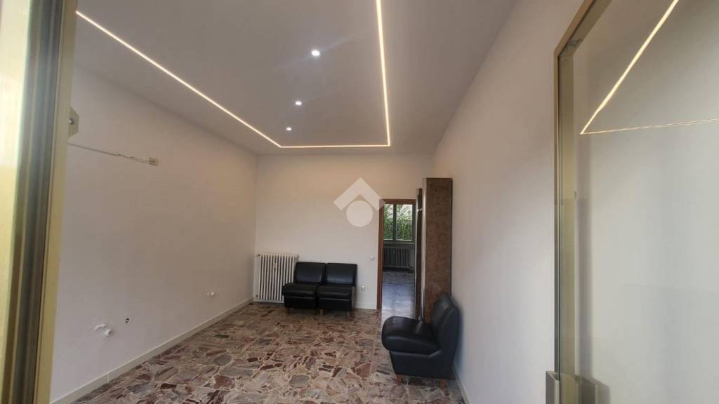 negozio in vendita a Castelli Calepio in zona Calepio