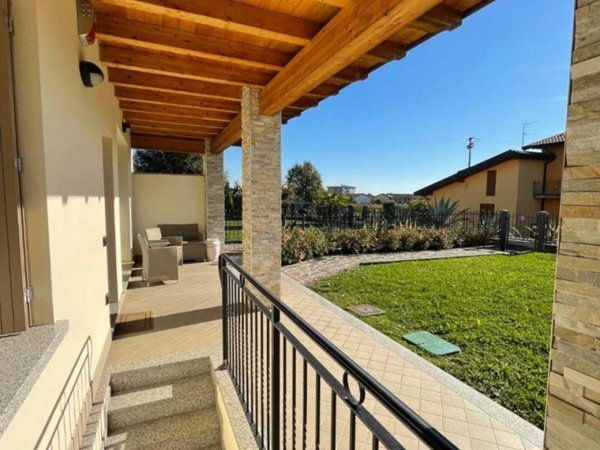 appartamento in vendita a Castelli Calepio in zona Tagliuno