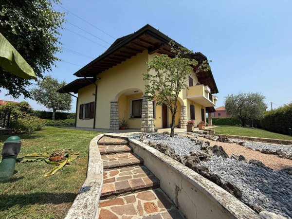 casa indipendente in vendita a Castelli Calepio