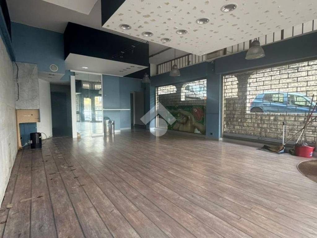 negozio in vendita a Castelli Calepio