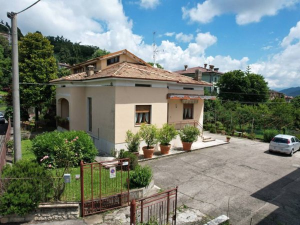 casa indipendente in vendita a Castelli Calepio in zona Tagliuno