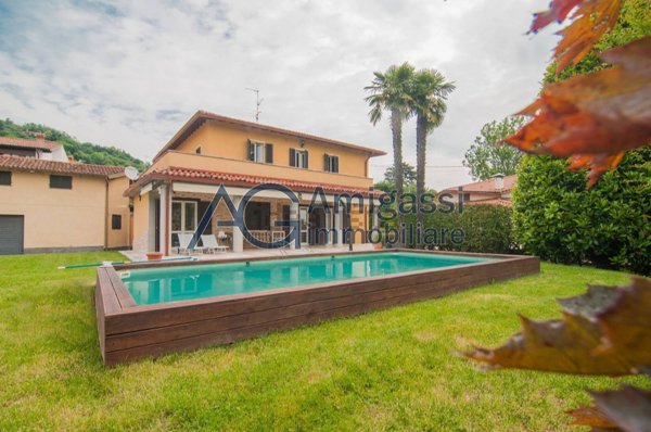 casa indipendente in vendita a Castelli Calepio in zona Tagliuno