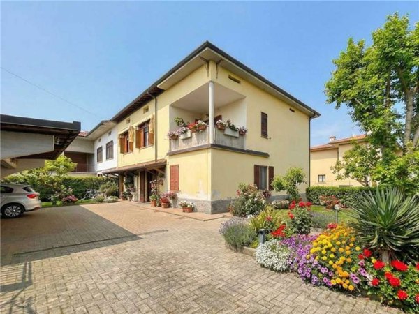 casa indipendente in vendita a Castelli Calepio in zona Cividino