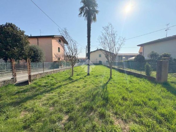 casa indipendente in vendita a Castelli Calepio in zona Quintano