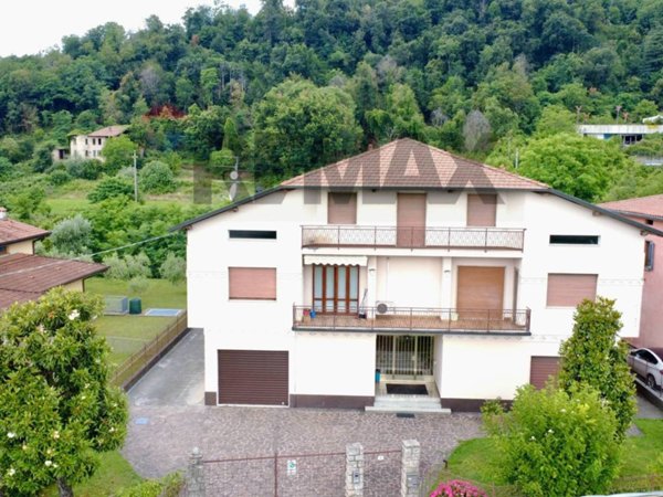 villa in vendita a Castelli Calepio in zona Calepio