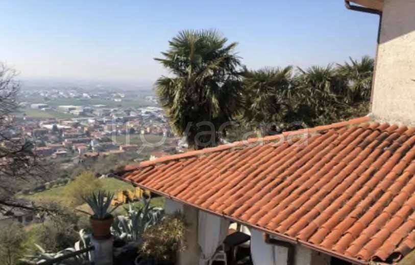 casa indipendente in vendita a Castelli Calepio in zona Calepio