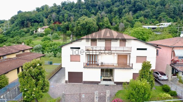 appartamento in vendita a Castelli Calepio in zona Tagliuno