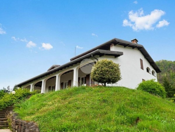 casa indipendente in vendita a Castelli Calepio in zona Calepio