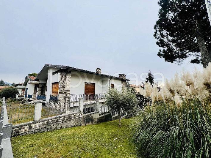 casa indipendente in vendita a Castelli Calepio in zona Calepio