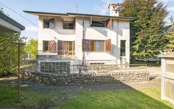 casa indipendente in vendita a Castel Rozzone