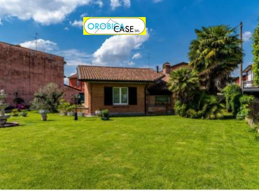 casa indipendente in vendita a Castel Rozzone