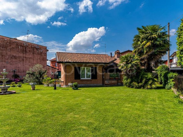 casa indipendente in vendita a Castel Rozzone