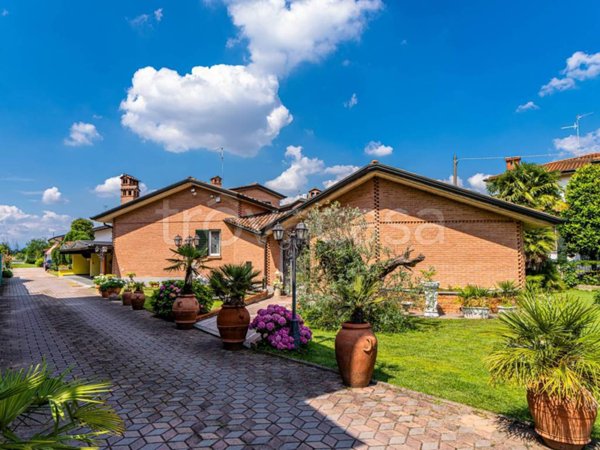 casa indipendente in vendita a Castel Rozzone