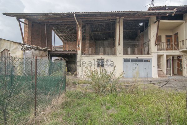 pentavano in vendita a Castel Rozzone