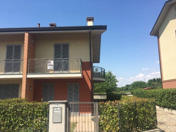 casa indipendente in vendita a Castel Rozzone