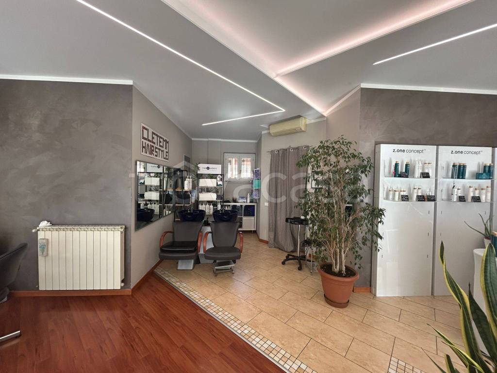 negozio in vendita a Castel Rozzone