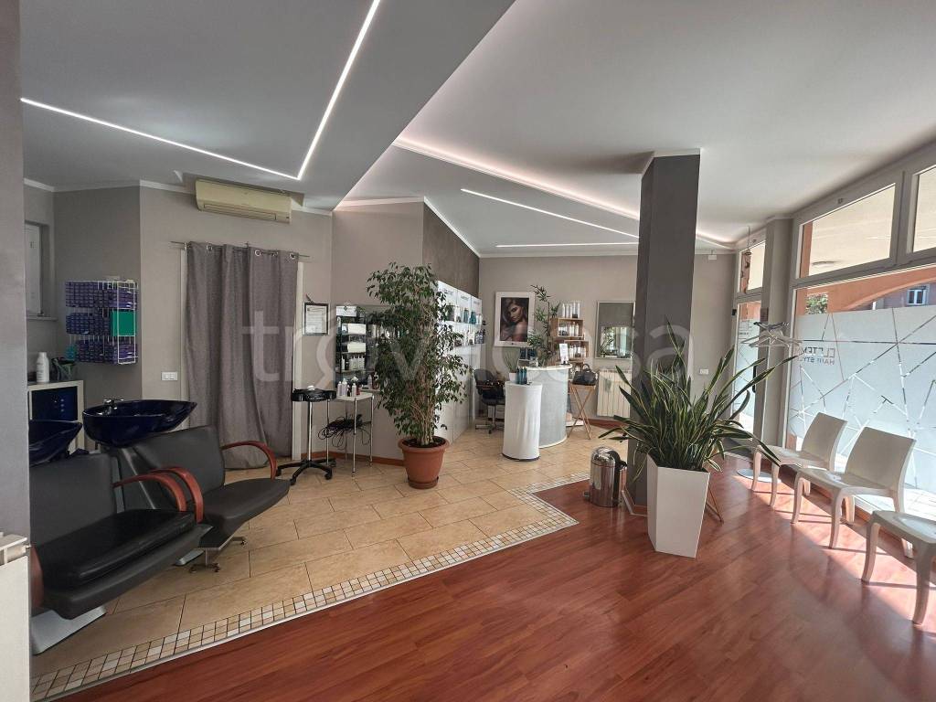 negozio in vendita a Castel Rozzone