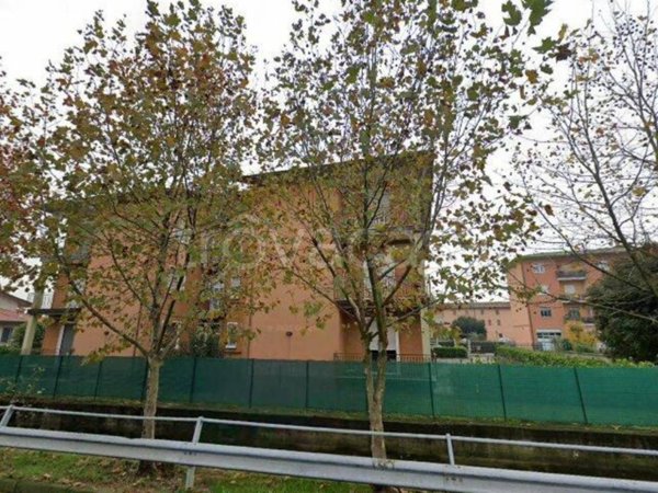 locale commerciale in vendita a Castel Rozzone