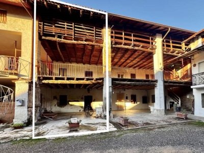 casa indipendente in vendita a Castel Rozzone