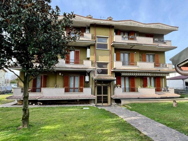 appartamento in vendita a Castel Rozzone