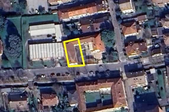 capannone in vendita a Castel Rozzone