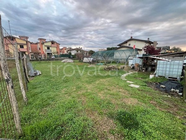 casa indipendente in vendita a Castel Rozzone