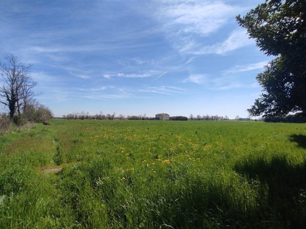 terreno edificabile in vendita a Castel Rozzone