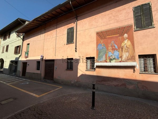 pentavano in vendita a Castel Rozzone