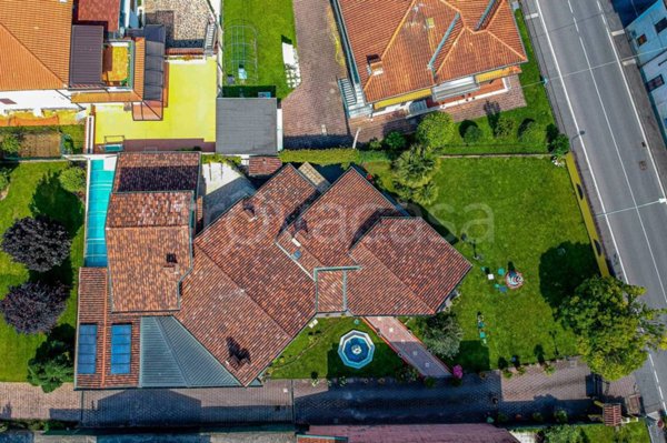 casa indipendente in vendita a Castel Rozzone