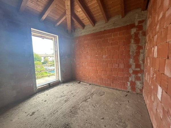 casa indipendente in vendita a Castel Rozzone