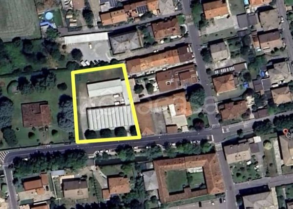 negozio in vendita a Castel Rozzone