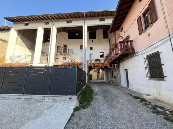appartamento in vendita a Castel Rozzone