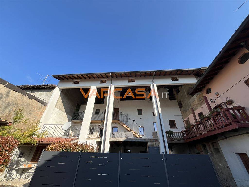 casa indipendente in vendita a Castel Rozzone