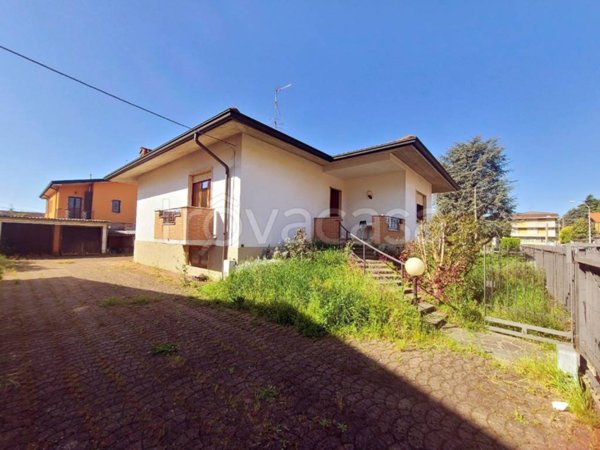 casa indipendente in vendita a Castel Rozzone