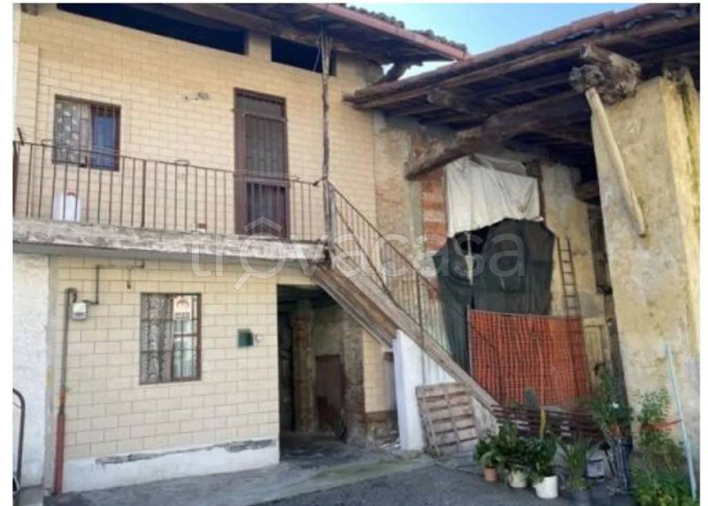 appartamento in vendita a Castel Rozzone