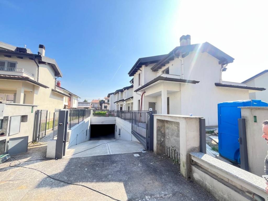 casa indipendente in vendita a Castel Rozzone