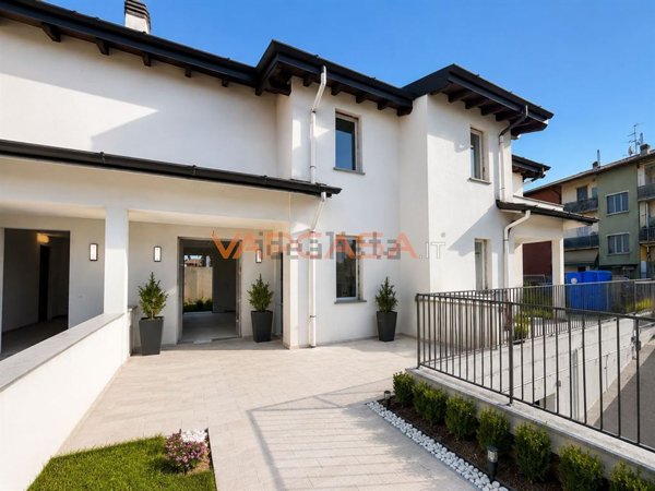 casa indipendente in vendita a Castel Rozzone