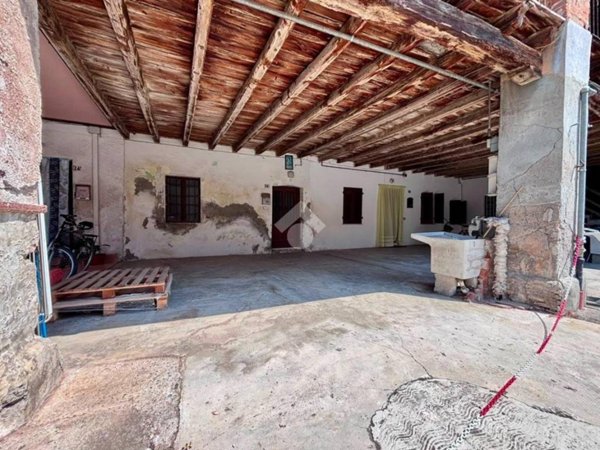 casa indipendente in vendita a Castel Rozzone