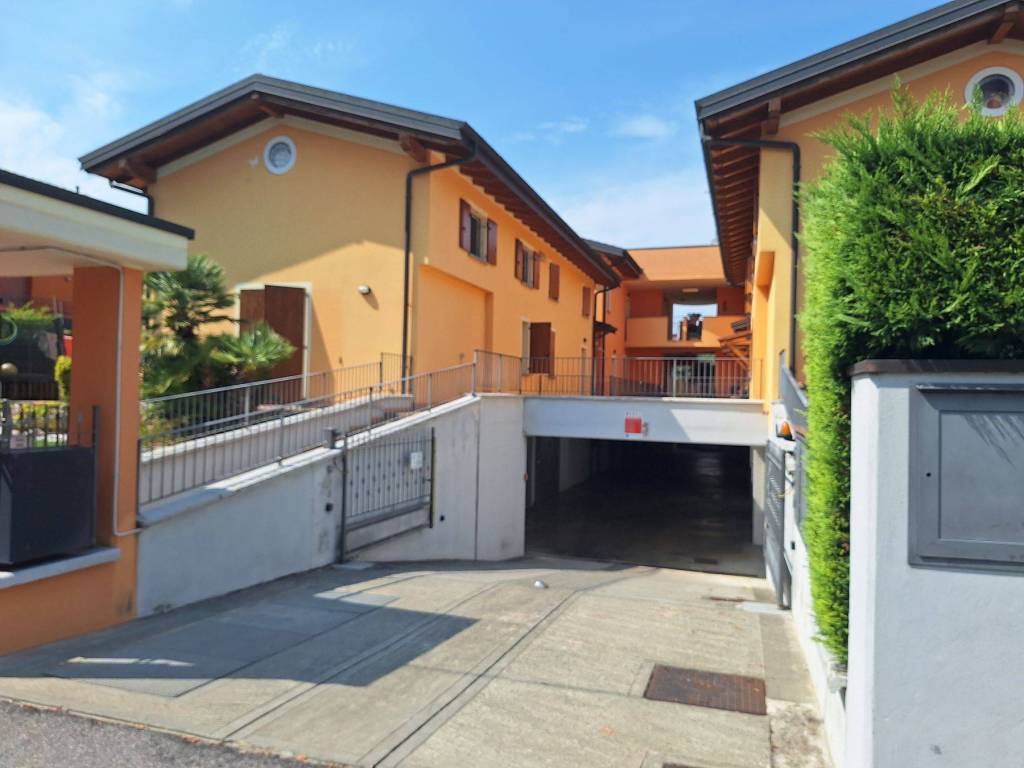 appartamento in vendita a Castel Rozzone