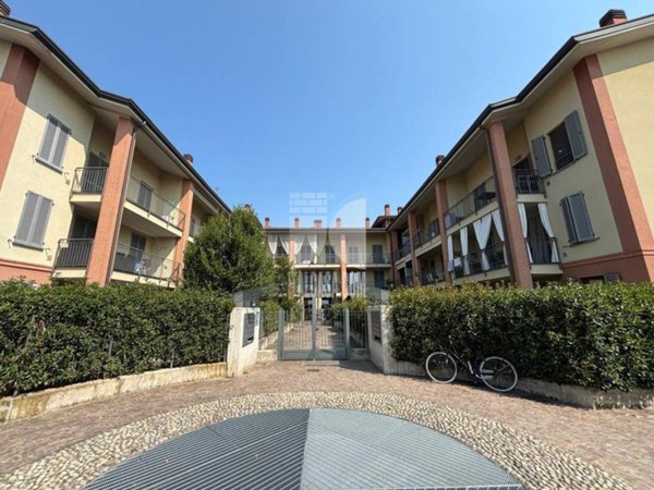 appartamento in vendita a Castel Rozzone
