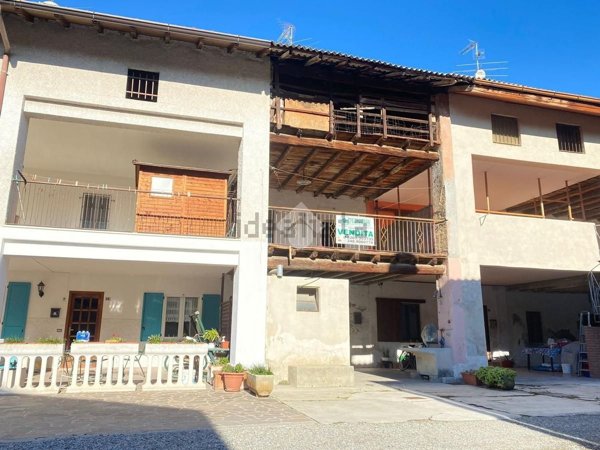 casa indipendente in vendita a Castel Rozzone